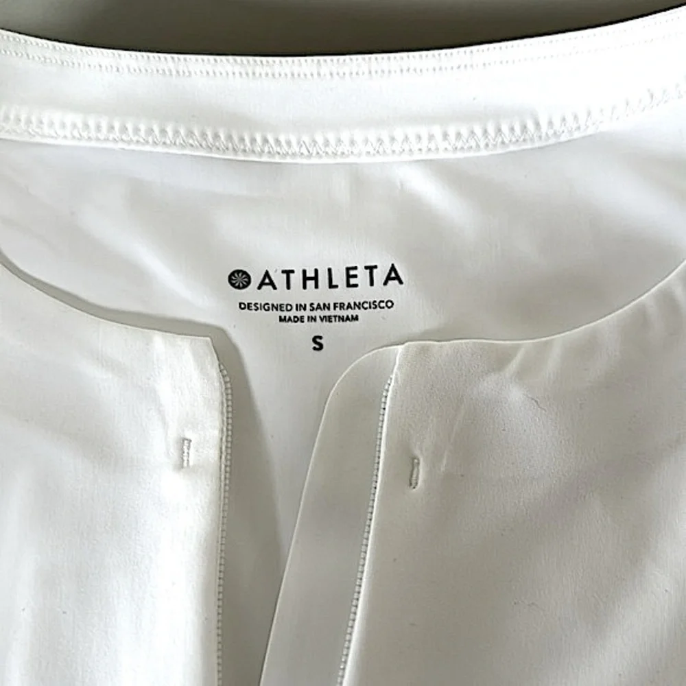 NWT! Athleta White Pacifica II Tee!